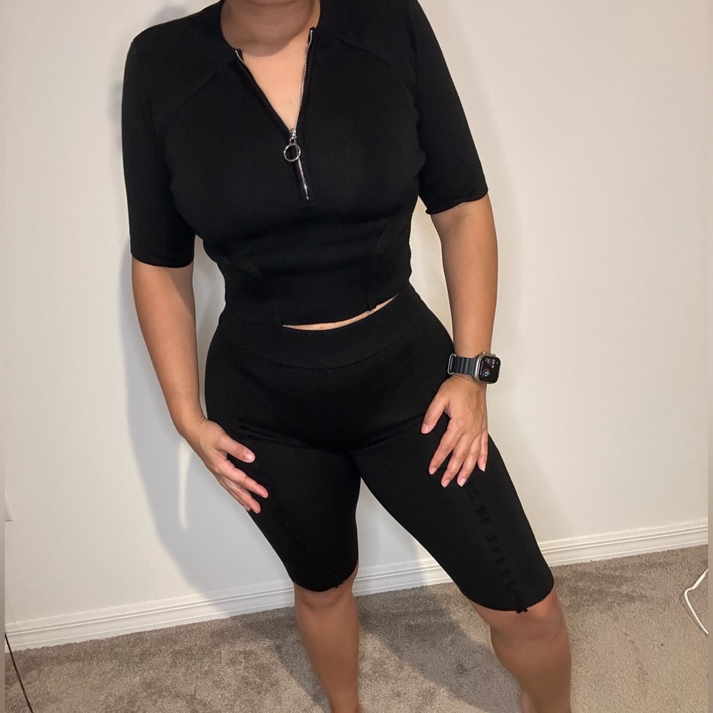 Women’s Short Set